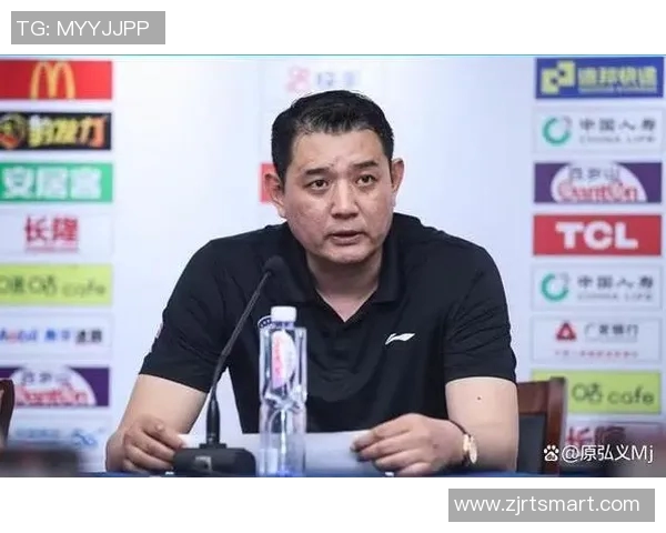 巩晓彬与姚明的篮球传奇对决谁将成为历史的赢家