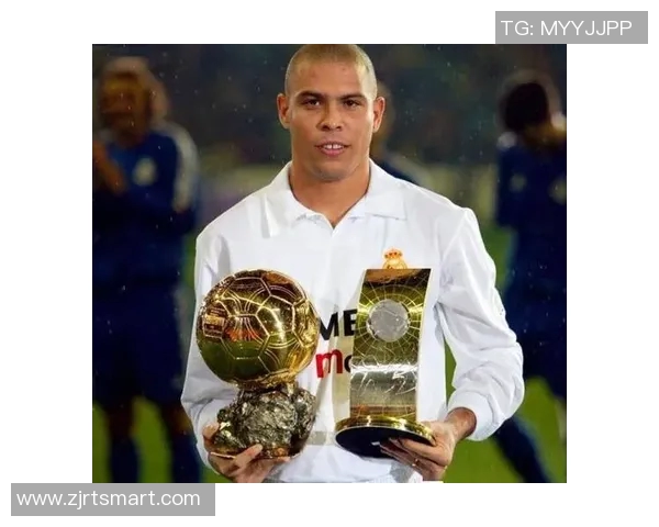 探寻足球传奇人物Ronaldo的辉煌历程与成就分析