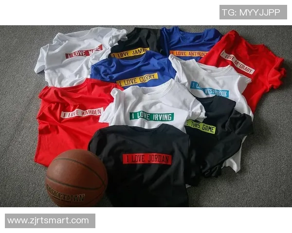 时尚与运动结合足球明星图案拖鞋让你在夏日尽显个性与活力