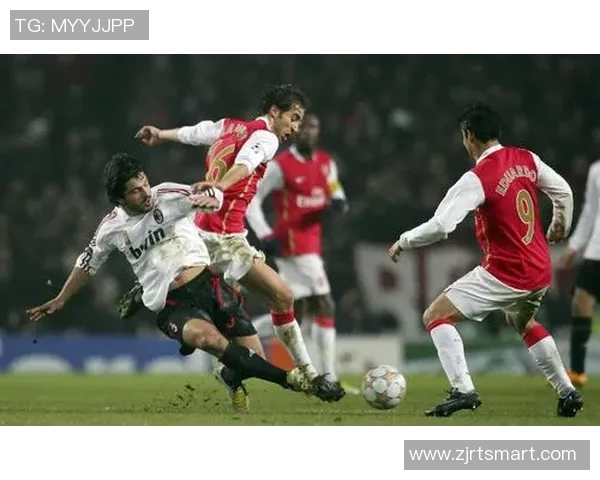 足球明星伤病瞬间全景展示揭示运动背后的艰辛与挑战