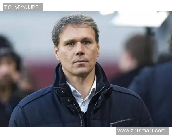 足球明星如何克服伤病困扰保持竞技状态的秘密与心态分析