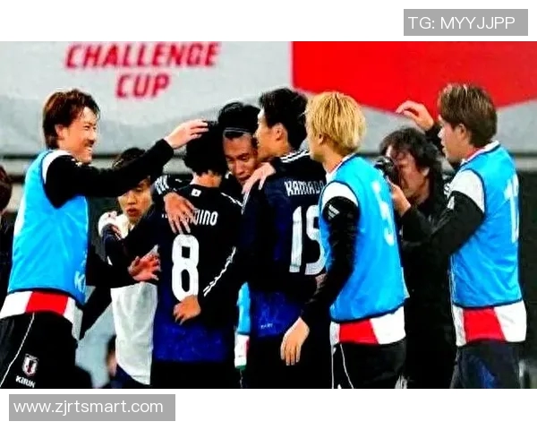 香港足球明星在对抗日本球队中的精彩表现与未来展望